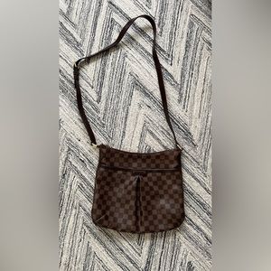 100% Authentic Louis Vuitton Crossbody Shoulder Bag